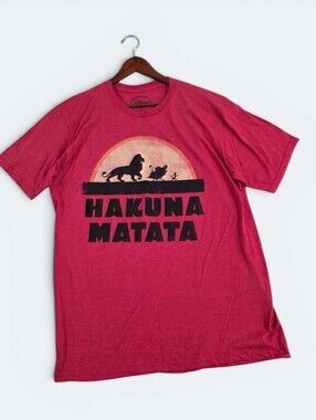 Disney The Lion King Hakuna Matata Red Graphic T-Shirt L Large Sunset